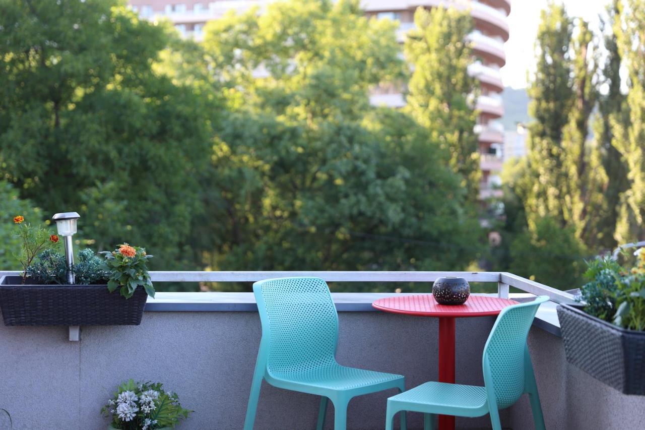 Relax Cluj Apartment And Terrace Exterior photo